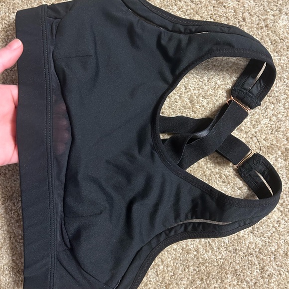 2 Fabletics Sports Bras - Picture 6 of 6